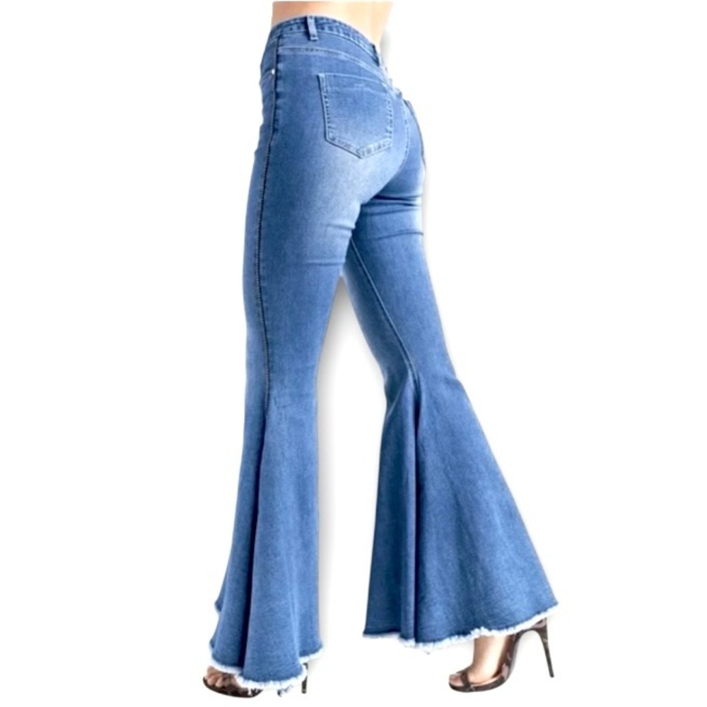 Extreme Wide Leg Flare Jeans Size 18 - Picture 4 of 14